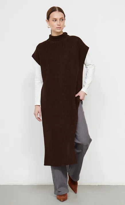  GRIOL. Жилет жен. 380086.01303.1000N Т.коричневый 