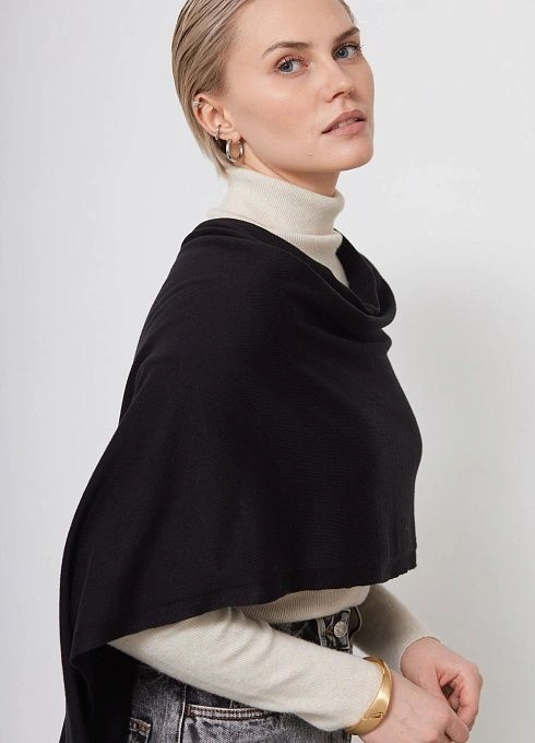 Шарф жен. 550007.33303.8200N Черный (6)