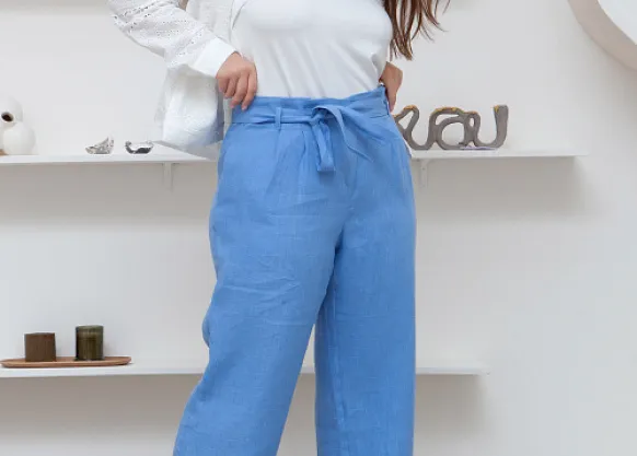 Брюки из 100% льна и ажурный жакет