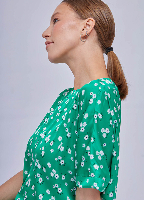 Блузка из атласа на резинке GRIOL