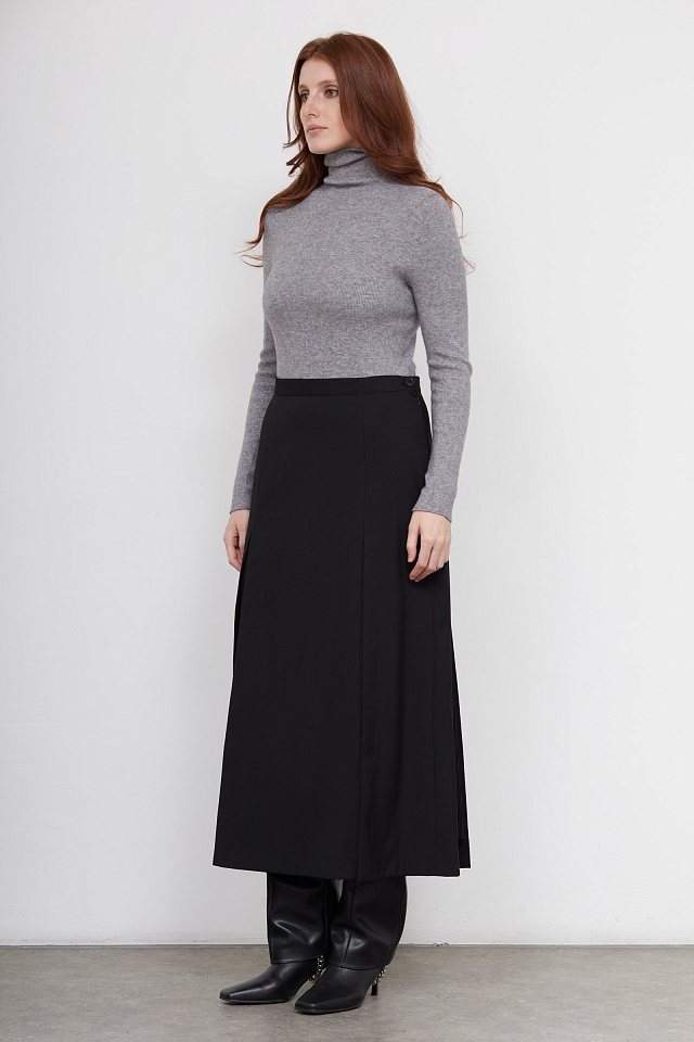 28.10.2602570