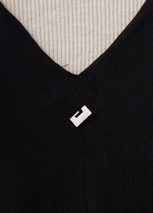  GRIOL. Шарф жен. 550007.33303.8200N Черный GRIOL