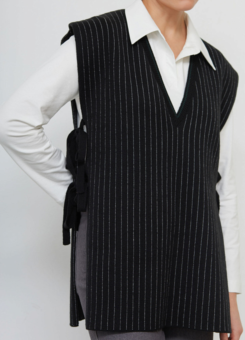  GRIOL. Жилет жен. 380101.33303.8200S Чёрный GRIOL